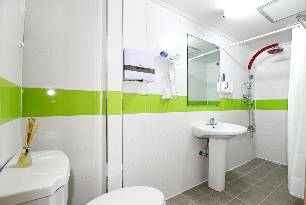Story House Hotell Sokcho Exteriör bild